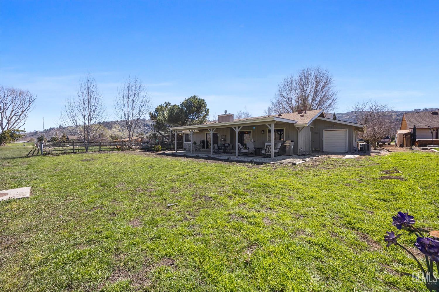 Undisclosed Address Tehachapi, CA 93561 - Photo 41 of 48 a view of a house with a big yard