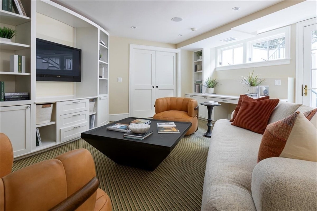 1 Chestnut Place Brookline, MA 02445 - Photo 18 of 26