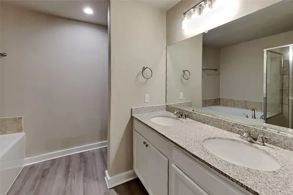 $2,200 | 1337 Shelley Drive, Burleson, TX 76028