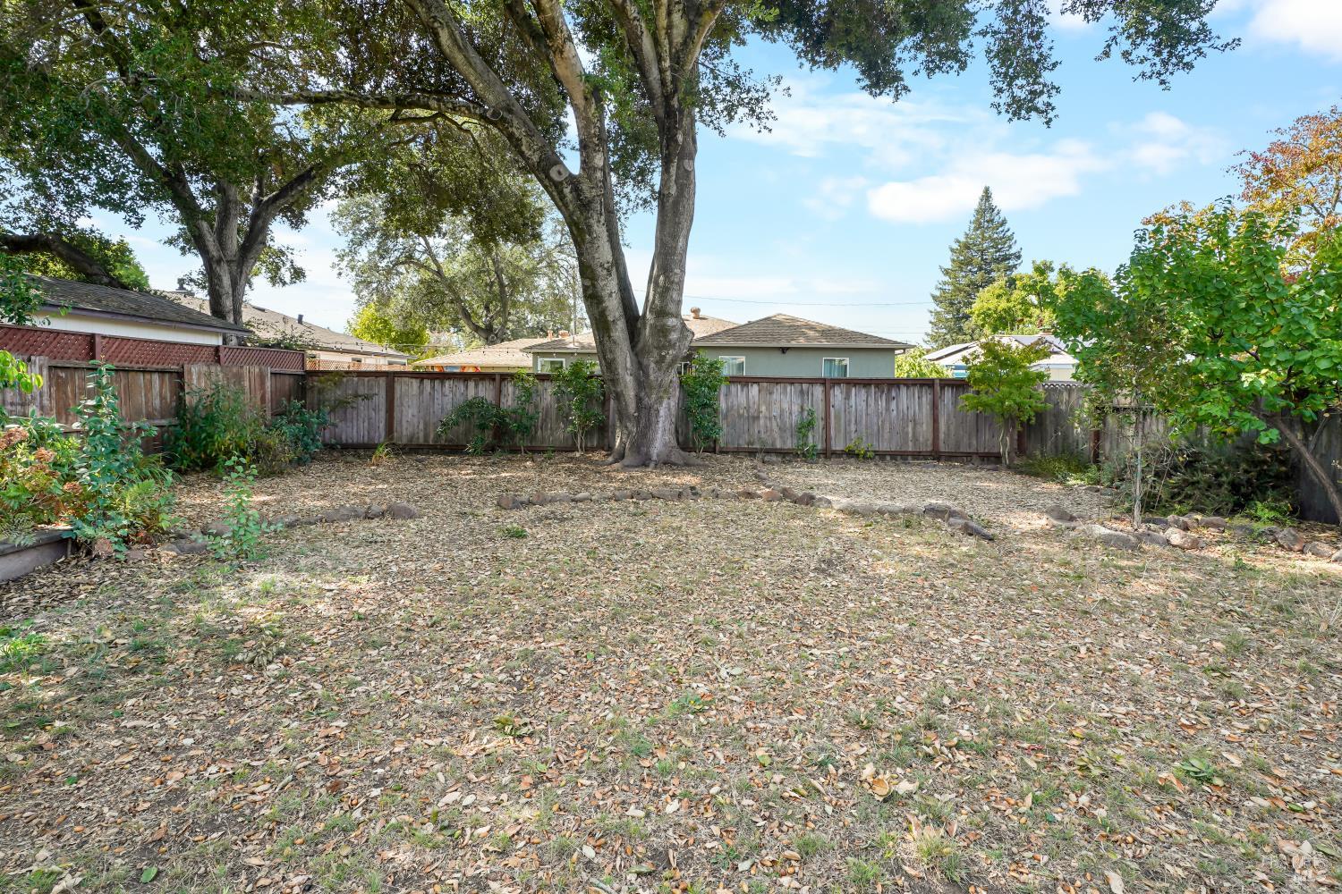 2117 Harris Court Santa Rosa, CA 95401 - Photo 38 of 62 Gallery Image 38