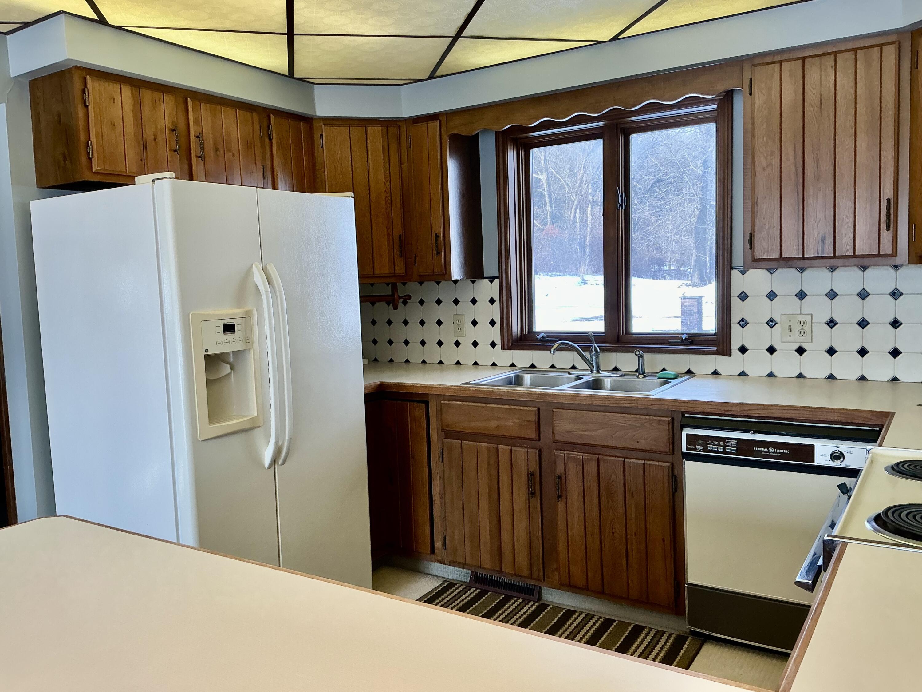 7551 Dobson Road Jonesville, MI 49250 - Photo 7 of 35 IMG_7124