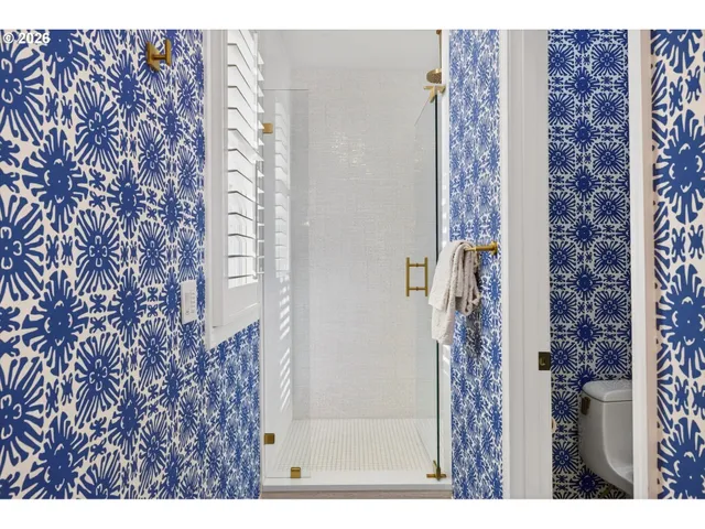 $1,990,000 | 11511 South Riverwood Road, Portland, OR 97219