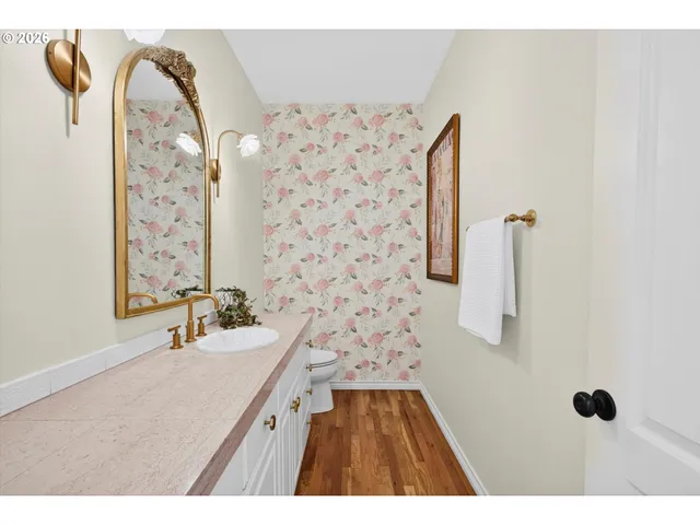 $1,990,000 | 11511 South Riverwood Road, Portland, OR 97219