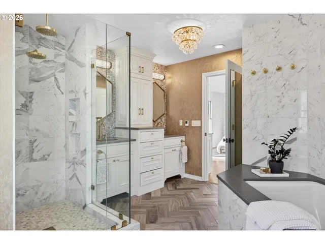 $1,990,000 | 11511 South Riverwood Road, Portland, OR 97219