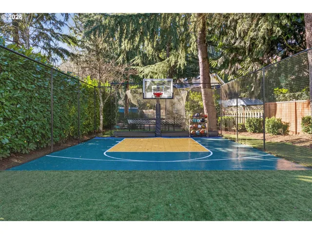 $1,990,000 | 11511 South Riverwood Road, Portland, OR 97219