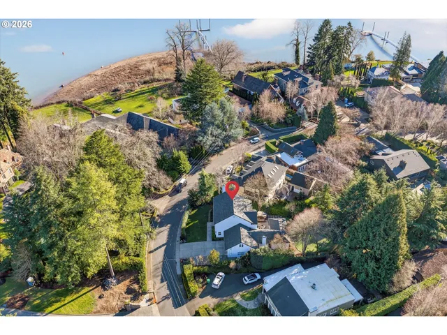 $1,990,000 | 11511 South Riverwood Road, Portland, OR 97219