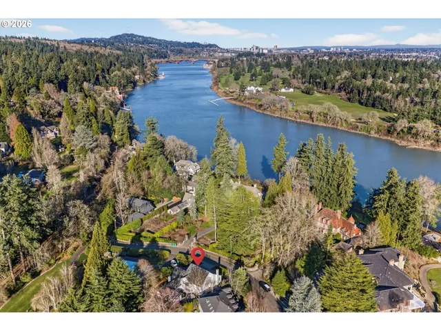 $1,990,000 | 11511 South Riverwood Road, Portland, OR 97219