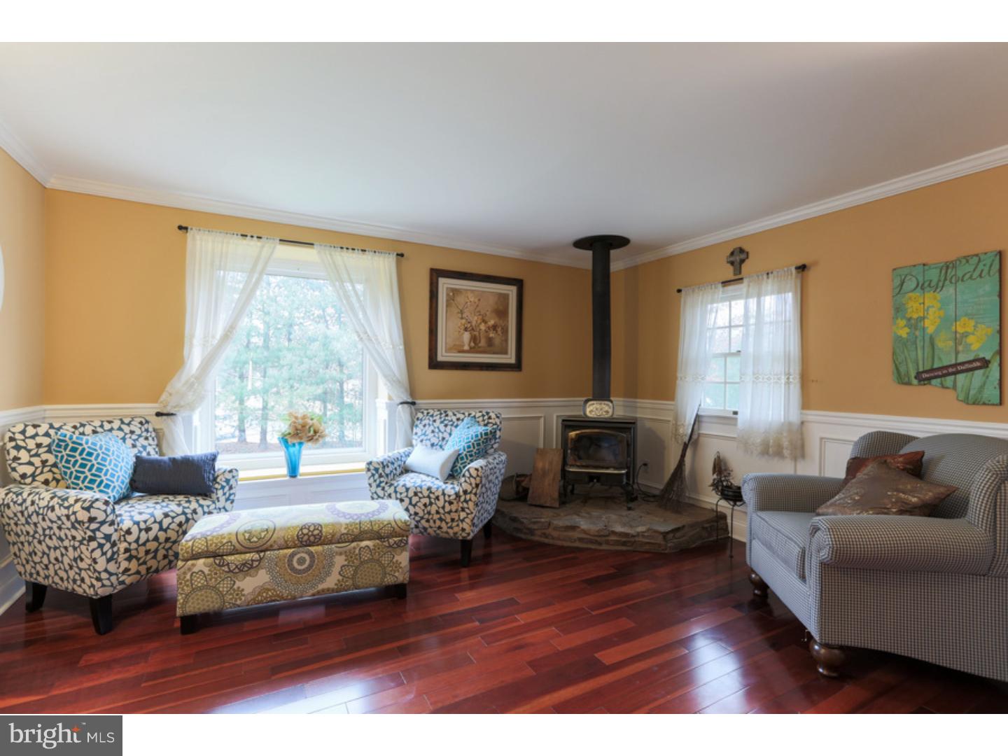300 Johnson Road Sicklerville, NJ 08081 - Photo 3 of 25 Den