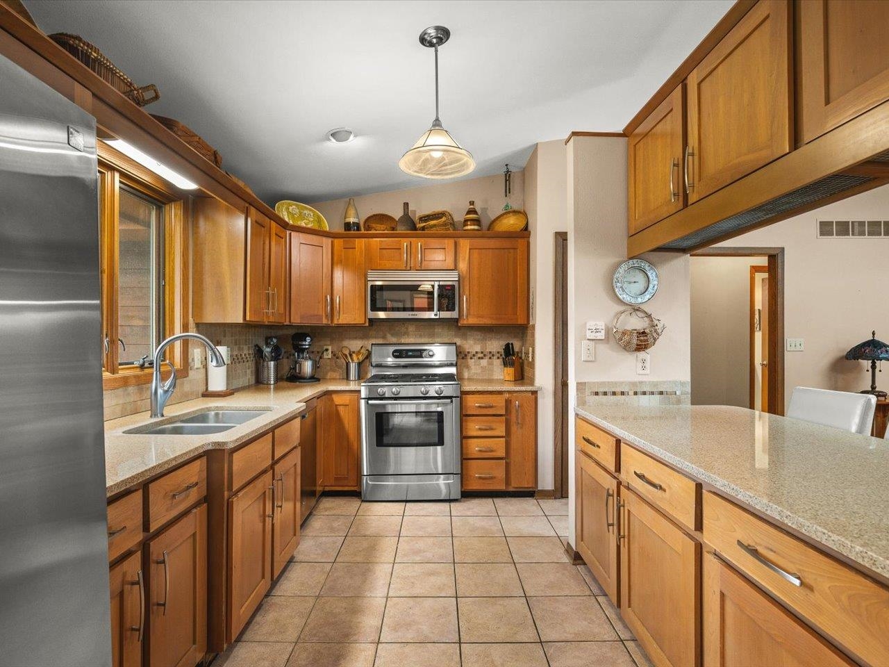 584 Sunnyfield Road Belvidere, IL 61008 - Photo 16 of 53 Gallery Image 16