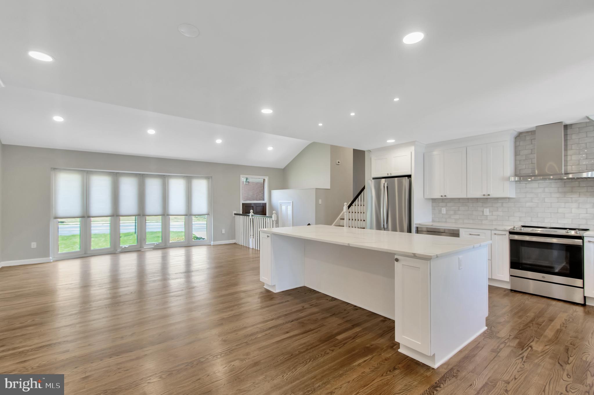 8614 Ewing Drive Bethesda, MD 20817 - Photo 7 of 24