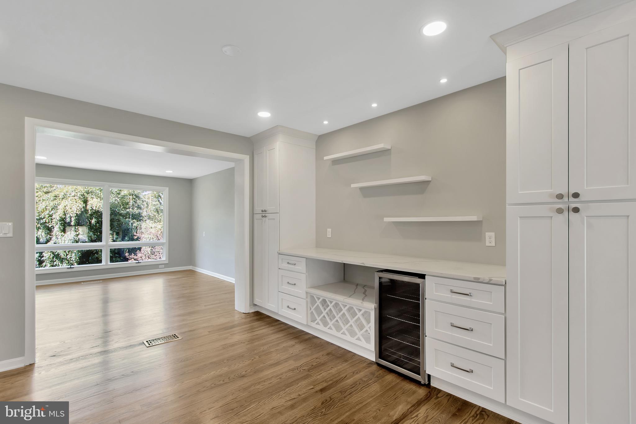 8614 Ewing Drive Bethesda, MD 20817 - Photo 8 of 24