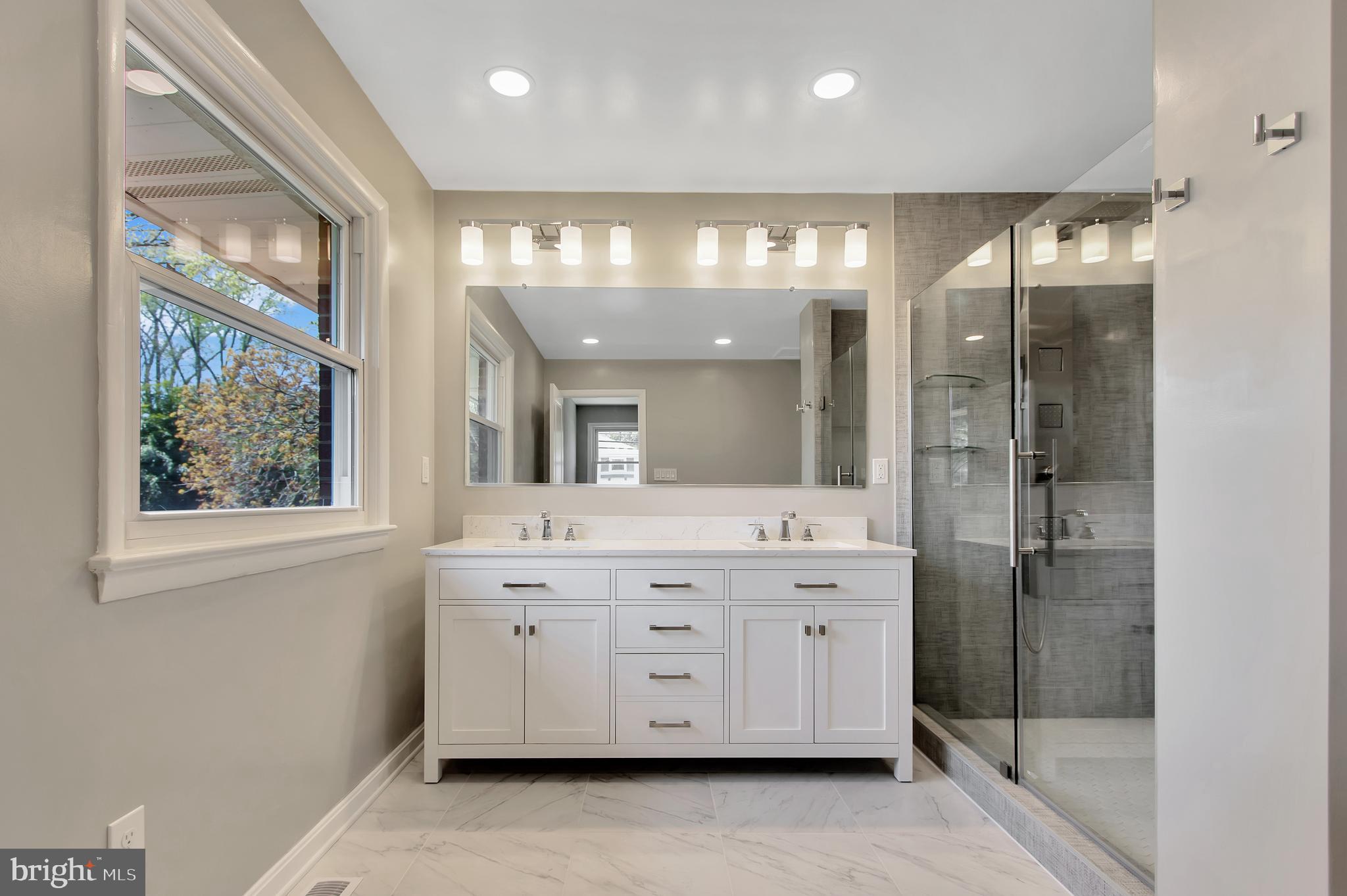 8614 Ewing Drive Bethesda, MD 20817 - Photo 10 of 24