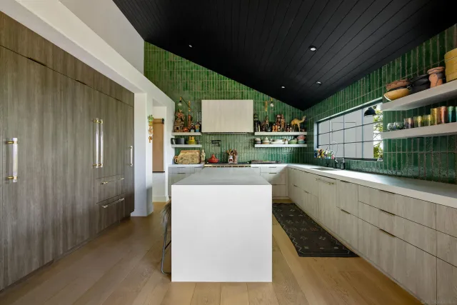 $6,000,000 | 5676 Taft Avenue, La Jolla, CA 92037