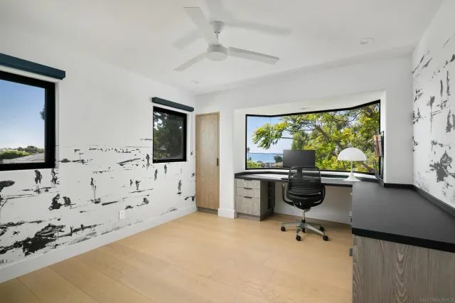 $6,000,000 | 5676 Taft Avenue, La Jolla, CA 92037