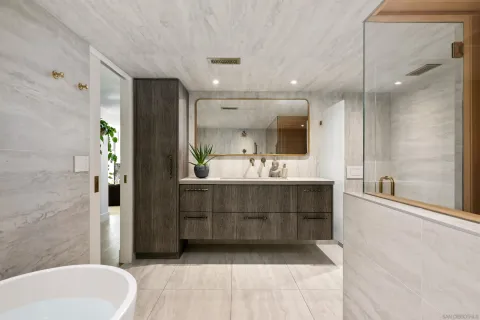 $6,000,000 | 5676 Taft Avenue, La Jolla, CA 92037