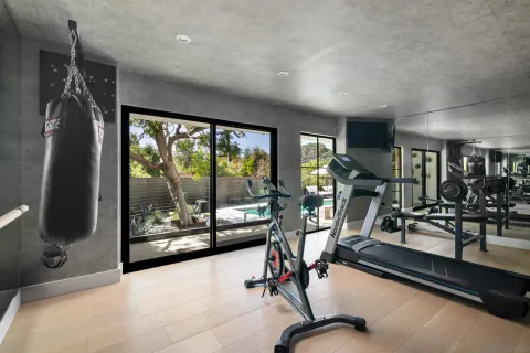 $6,000,000 | 5676 Taft Avenue, La Jolla, CA 92037