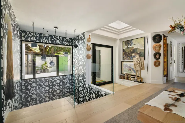 $6,000,000 | 5676 Taft Avenue, La Jolla, CA 92037