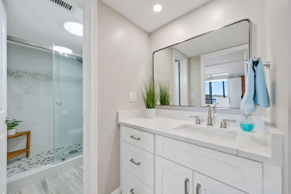 $799,000 | 1648 Jupiter Cove Drive, Unit 315, Jupiter, FL 33469