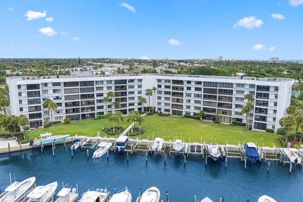 $799,000 | 1648 Jupiter Cove Drive, Unit 315, Jupiter, FL 33469