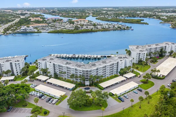 $799,000 | 1648 Jupiter Cove Drive, Unit 315, Jupiter, FL 33469