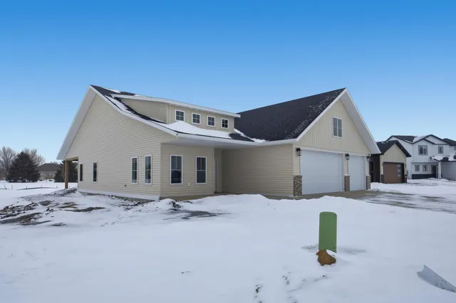 $548,500 | 4736 Hampton Loop South, Moorhead, MN 56560