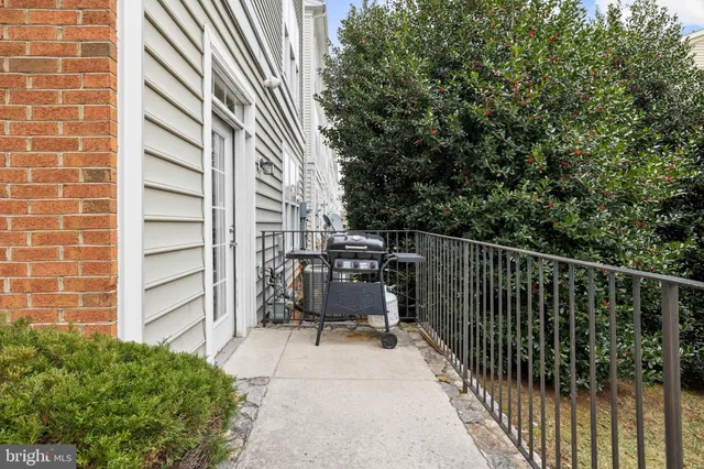 $524,700 | 7057 Huntley Run Place, Unit 120, Alexandria, VA 22306