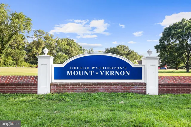 $524,700 | 7057 Huntley Run Place, Unit 120, Alexandria, VA 22306