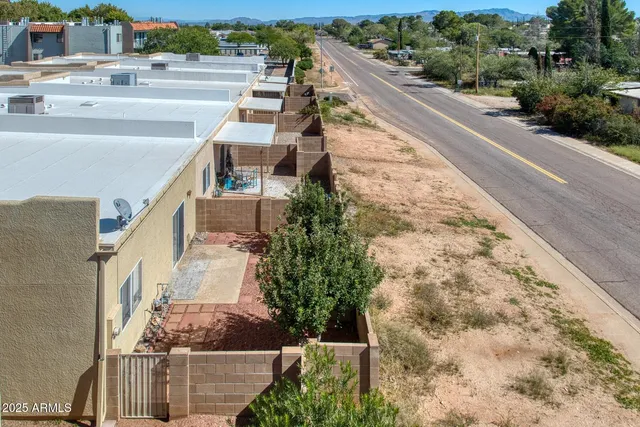 $207,000 | 390 Robin Court, Sierra Vista, AZ 85635