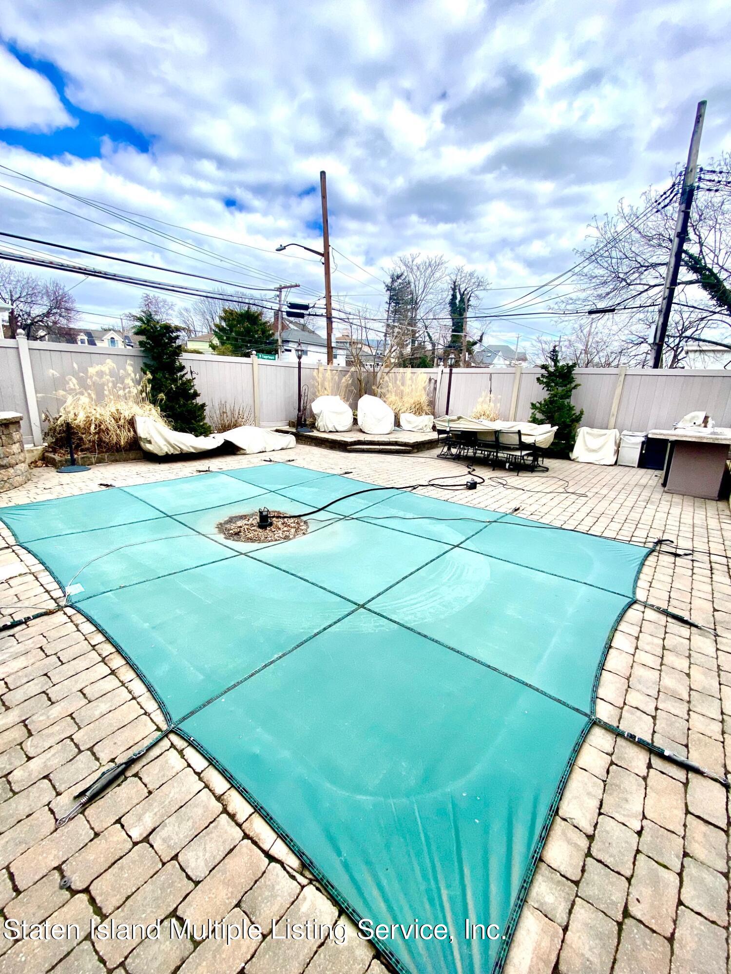 786 West Fingerboard Road Staten Island, NY 10305 - Photo 19 of 21 fingerboard yard