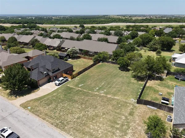 $79,000 | 204 William Allen Lane, Decatur, TX 76234
