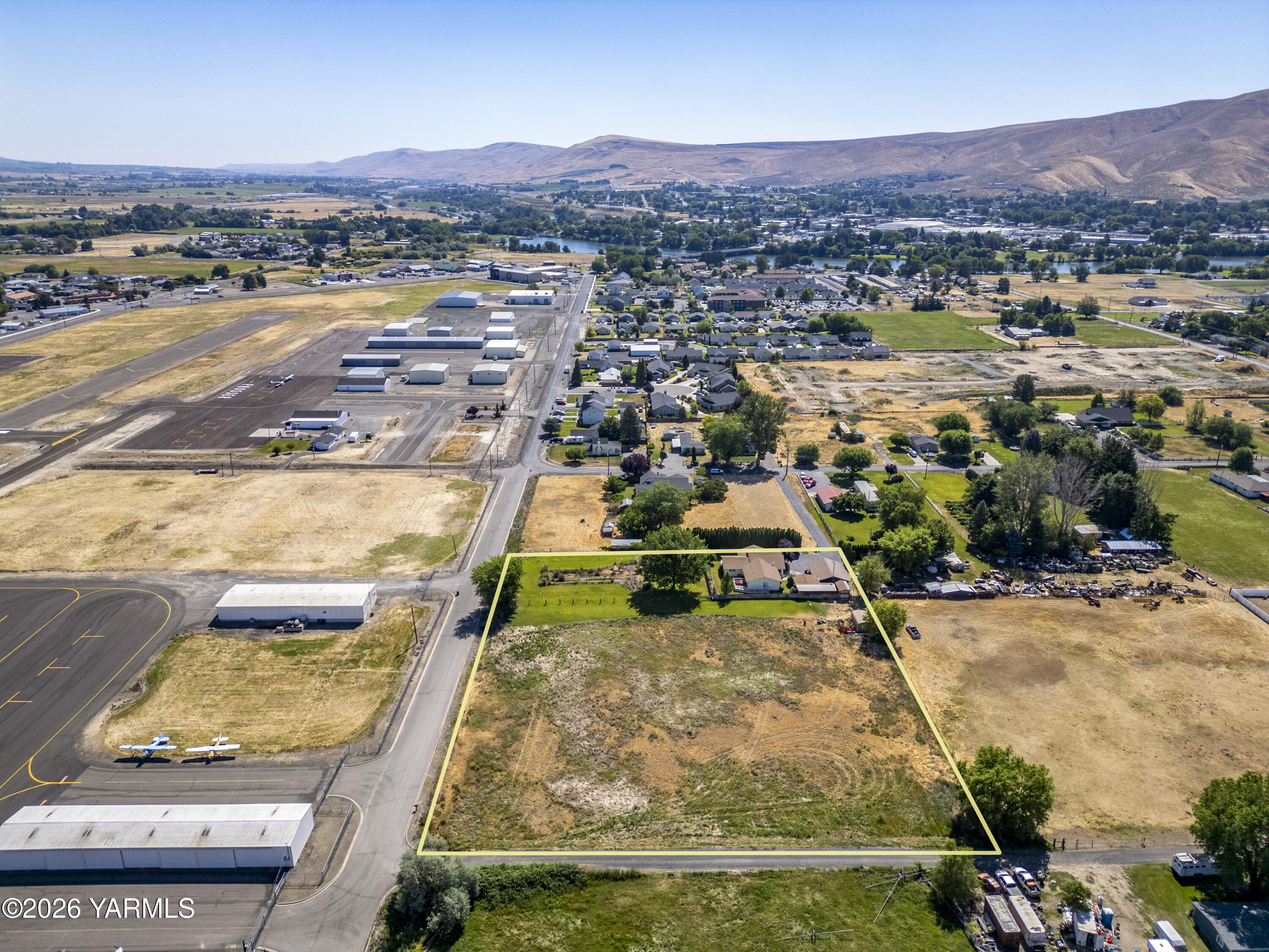340 Nunn Road Prosser, WA 99350 - Photo 8 of 12 340 S Nunn Rd 6.17.26 9