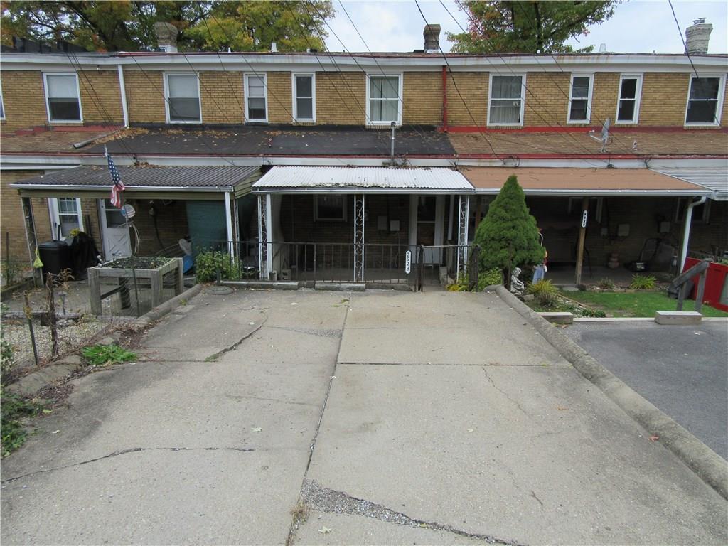 2923 Willett Road Pittsburgh, PA 15227 - Photo 1 of 16 Gallery Image 1