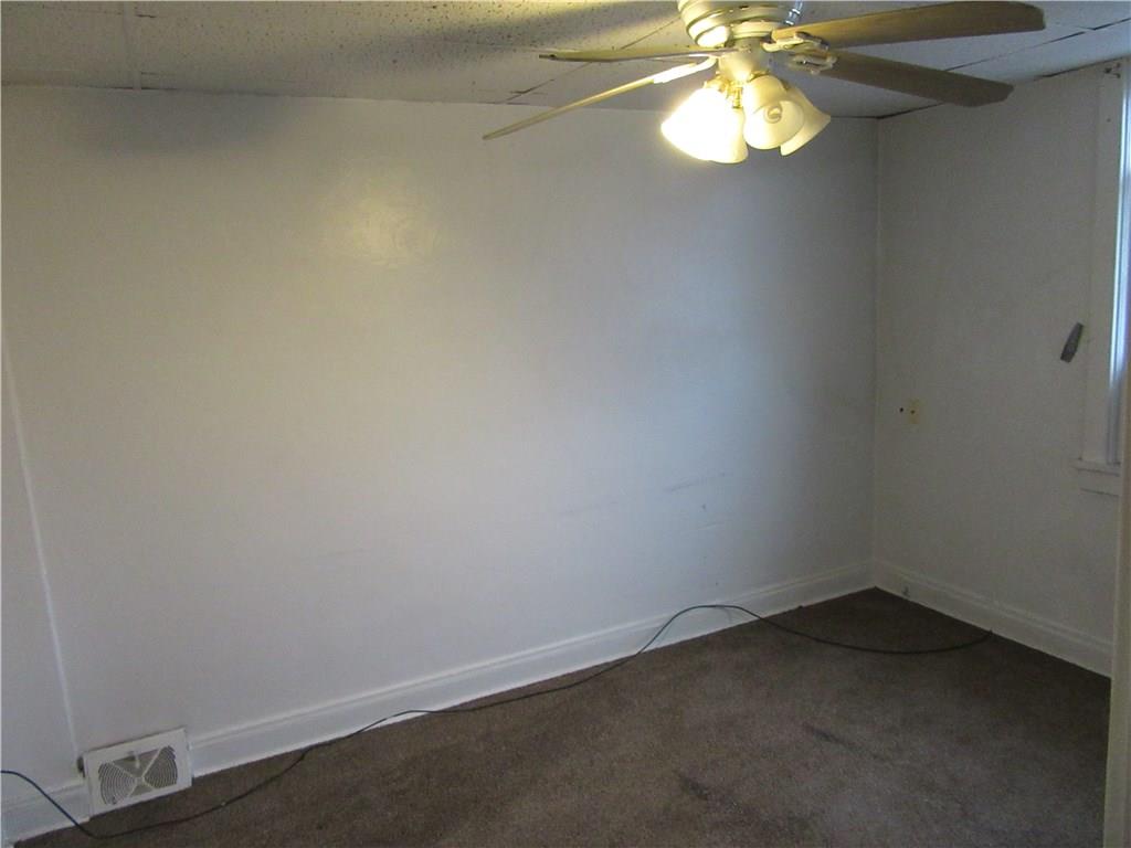 2923 Willett Road Pittsburgh, PA 15227 - Photo 11 of 16 Gallery Image 11
