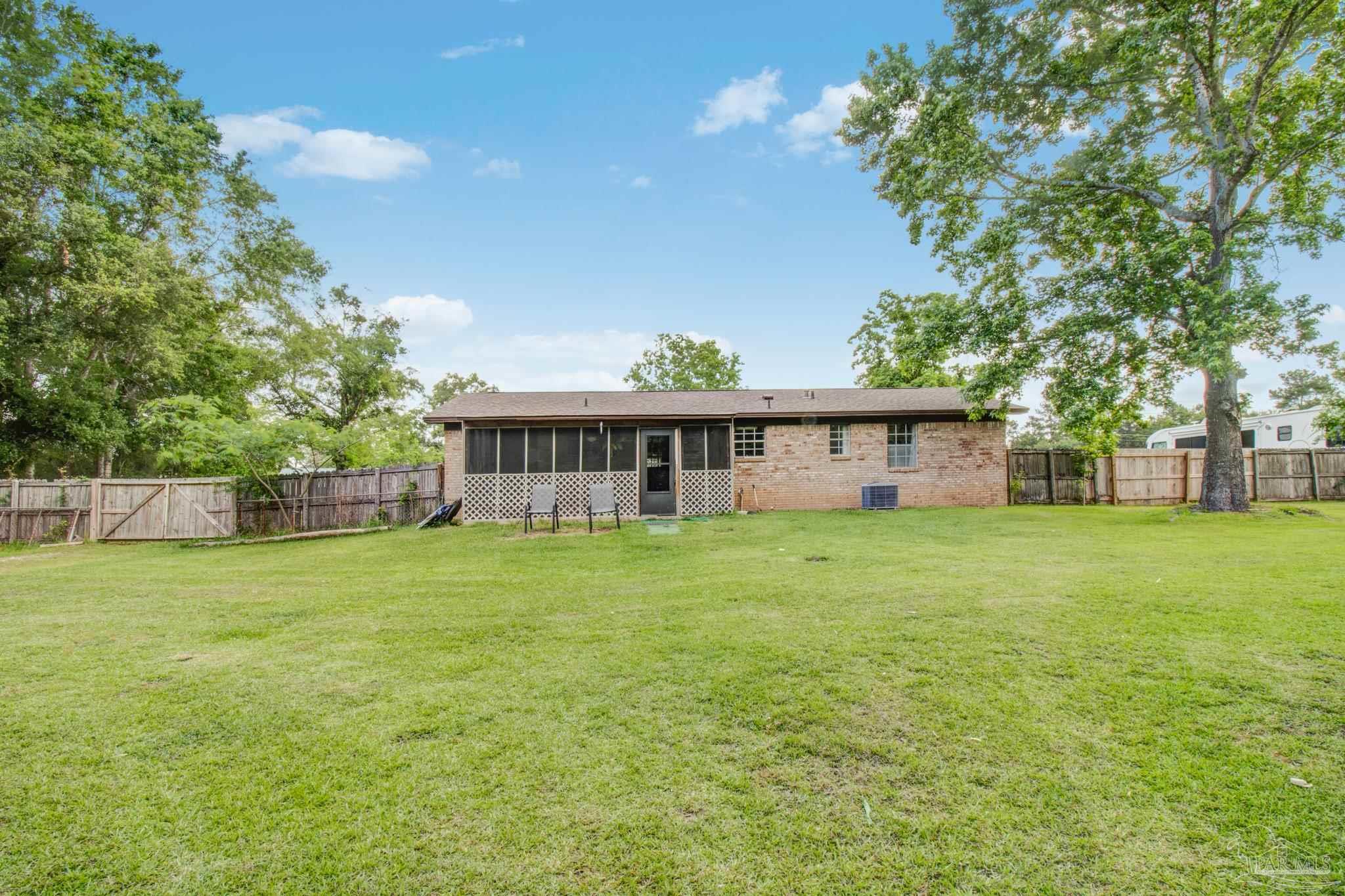 1667 Williams Ditch Road Cantonment, FL 32533 - Photo 31 of 39