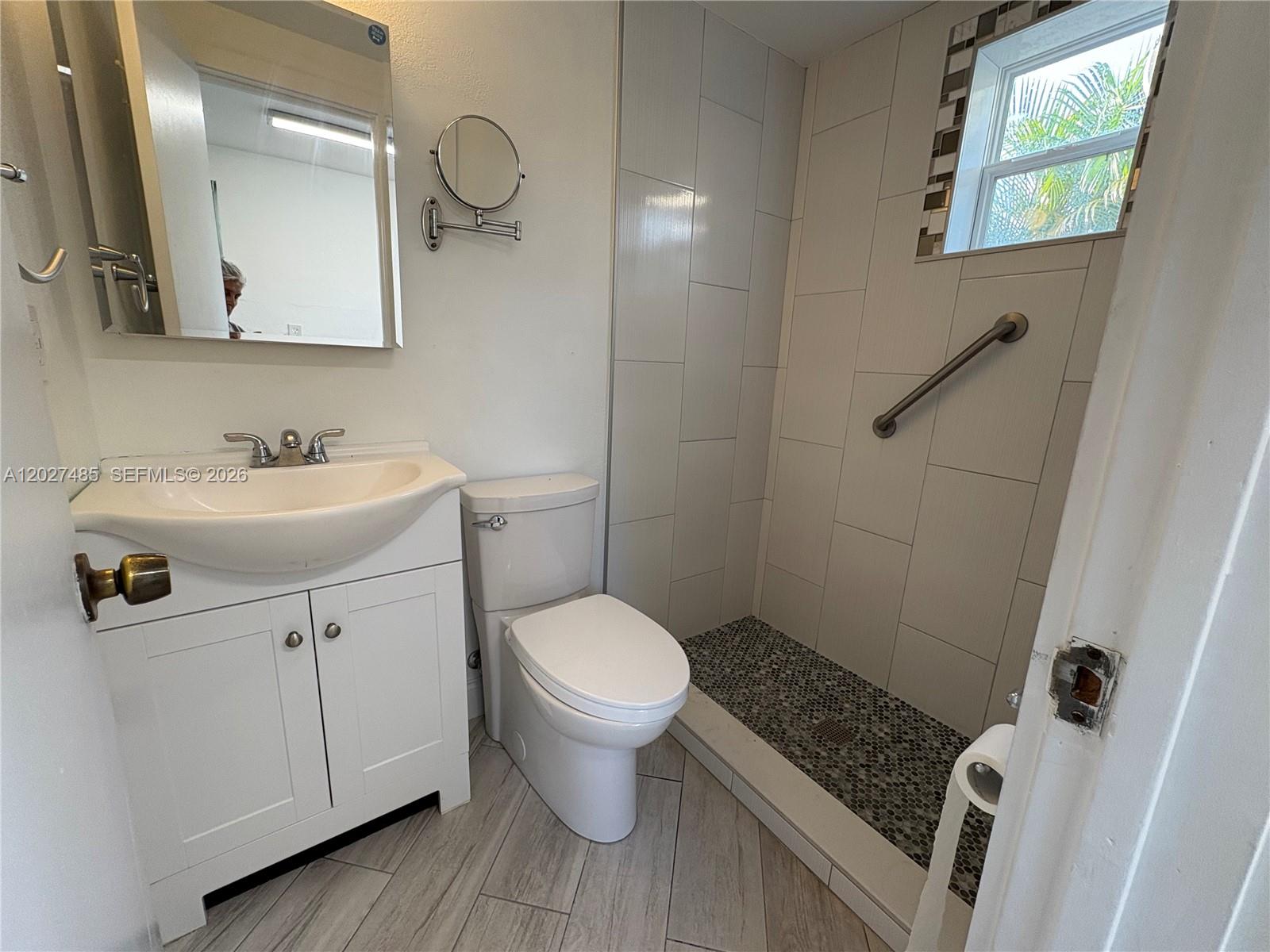 6753 Southwest 39th Terrace Miami, FL 33155 - Photo 8 of 9 Bathroom w remodeled shower