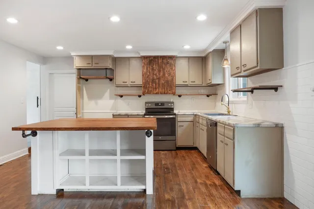 $500,000 | 900 Virginia Avenue, Lodi, CA 95242