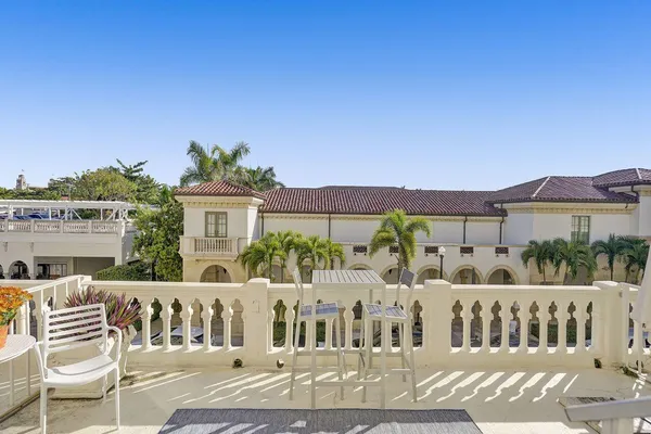 $10,000 | 235 Sunrise Avenue, Unit 2019, Palm Beach, FL 33480