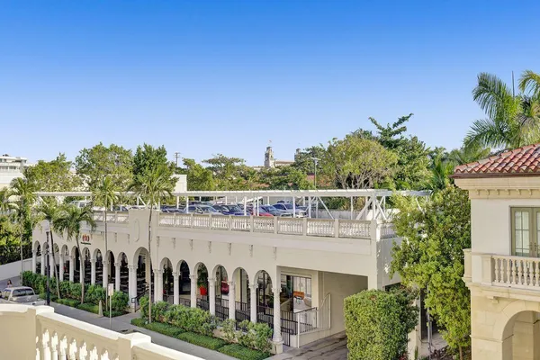 $10,000 | 235 Sunrise Avenue, Unit 2019, Palm Beach, FL 33480