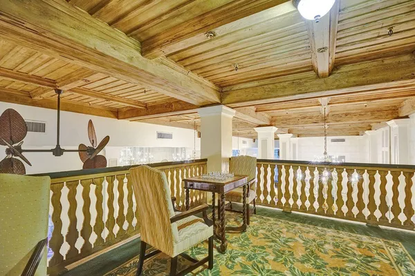 $10,000 | 235 Sunrise Avenue, Unit 2019, Palm Beach, FL 33480