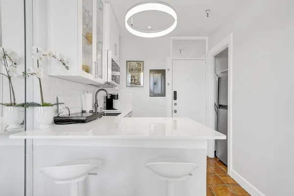 $10,000 | 235 Sunrise Avenue, Unit 2019, Palm Beach, FL 33480