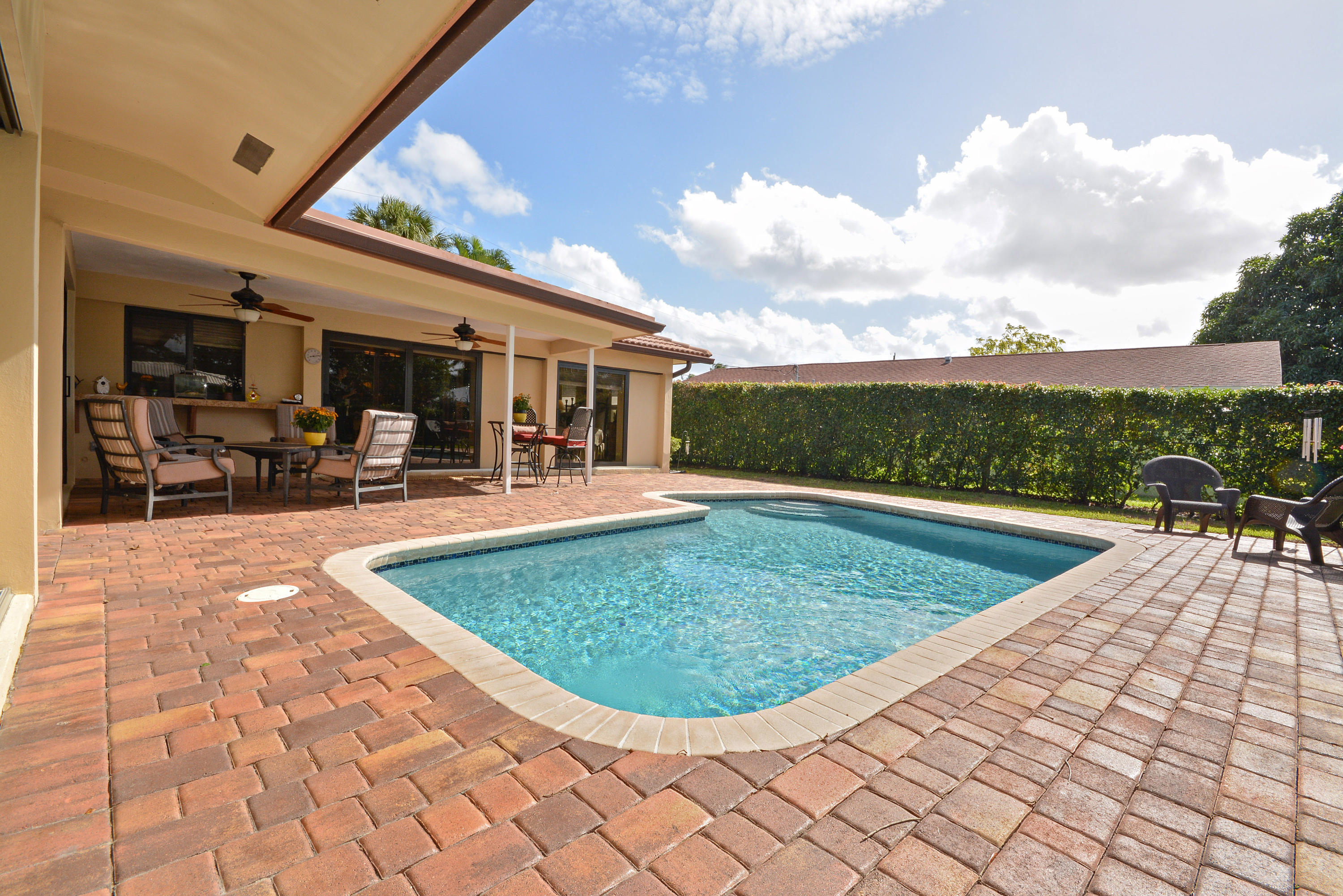401 Northwest 10th Court Boca Raton, FL 33486 - Photo 18 of 25 VHT-RX-10188142_17.jpg