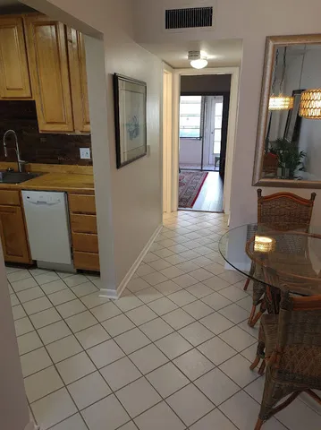 $95,000 | 3160 Lake Osborne Drive, Unit 107, Lake Worth Beach, FL 33461