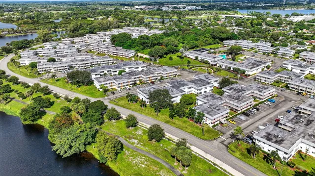 $95,000 | 3160 Lake Osborne Drive, Unit 107, Lake Worth Beach, FL 33461