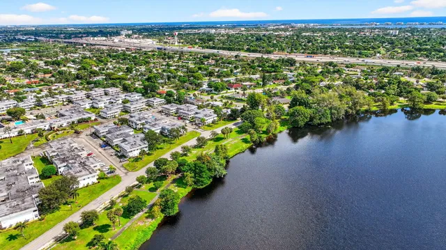 $95,000 | 3160 Lake Osborne Drive, Unit 107, Lake Worth Beach, FL 33461