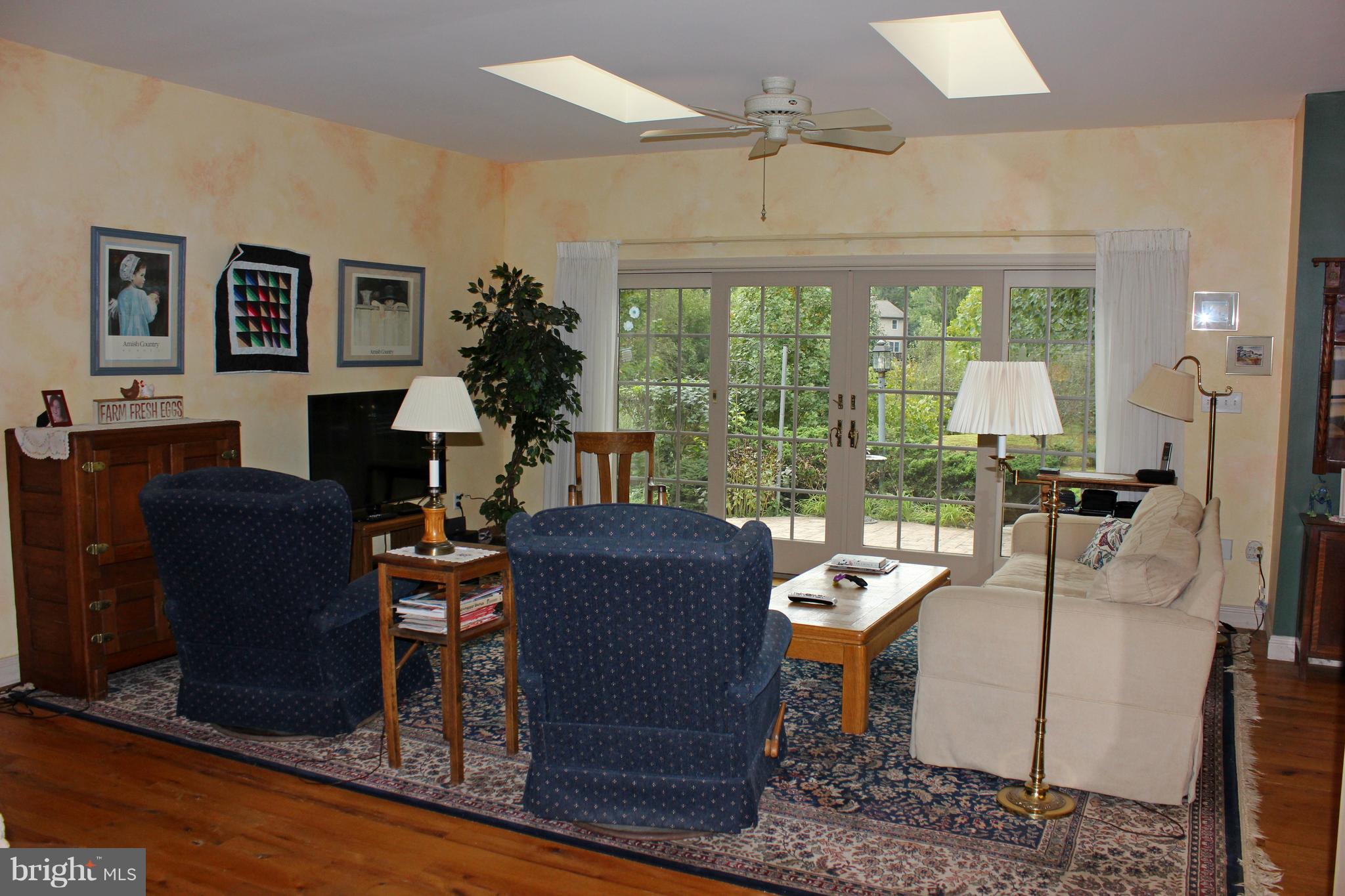 660 Laurel Avenue Lititz, PA 17543 - Photo 5 of 40 Gallery Image 5