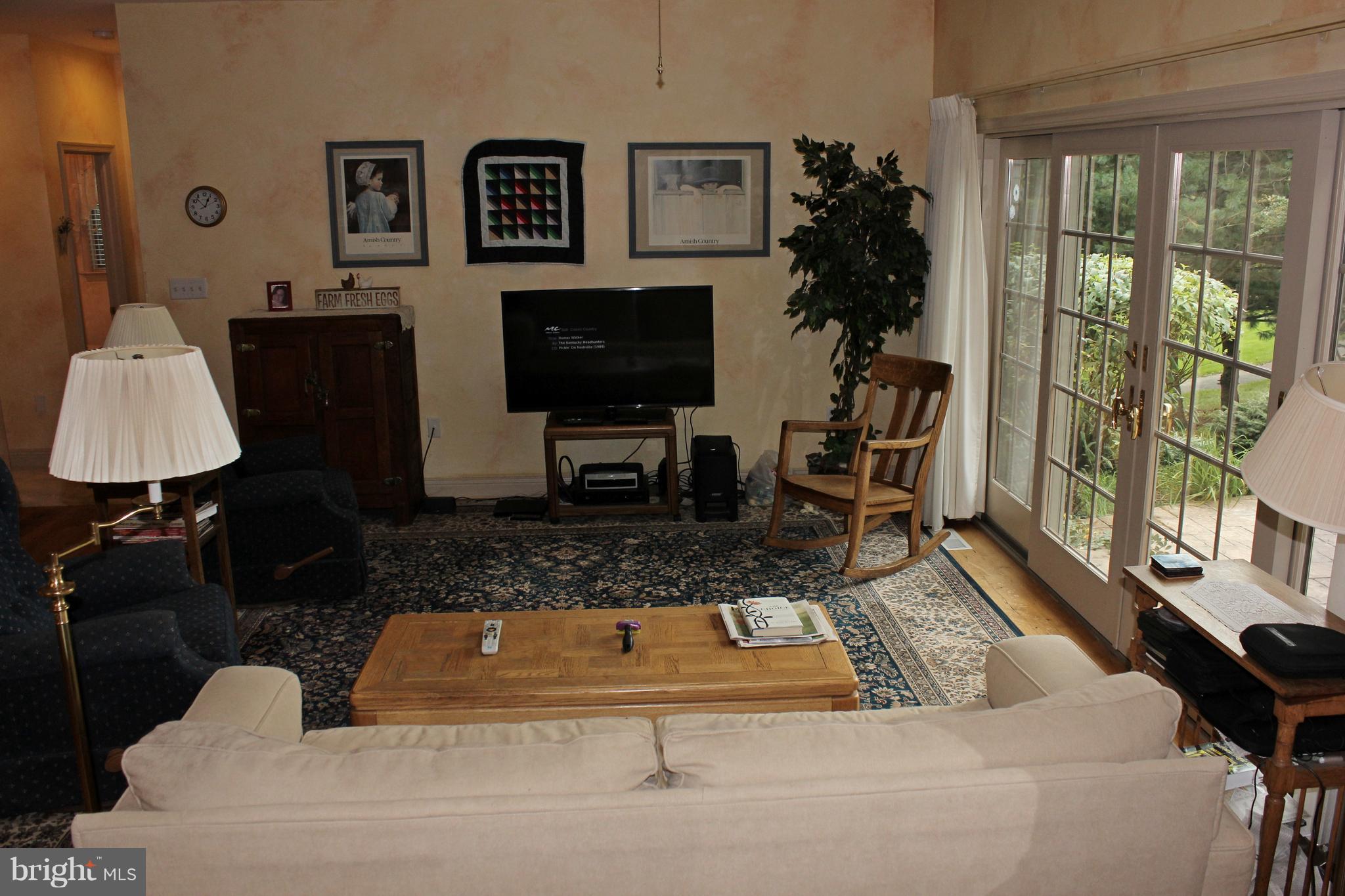 660 Laurel Avenue Lititz, PA 17543 - Photo 6 of 40 Gallery Image 6