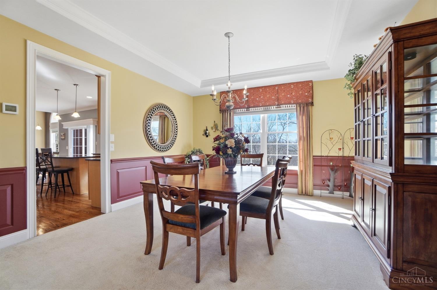 5558 Eden Ridge Drive Cincinnati, OH 45247 - Photo 6 of 40