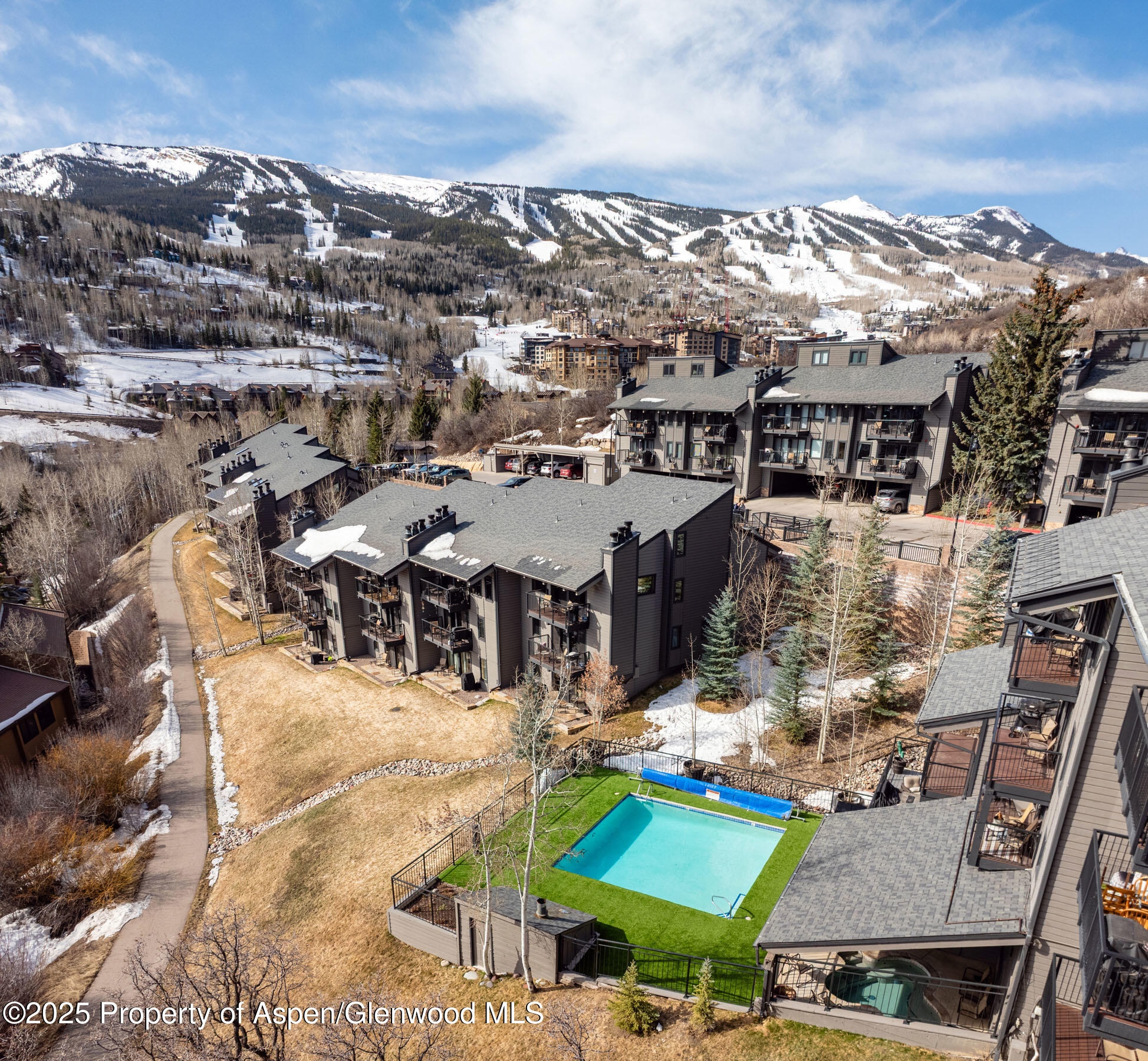 55 Upper Woodbridge Road, Unit H5 Snowmass Village, CO 81615 - Photo 23 of 35 Winter Aerial