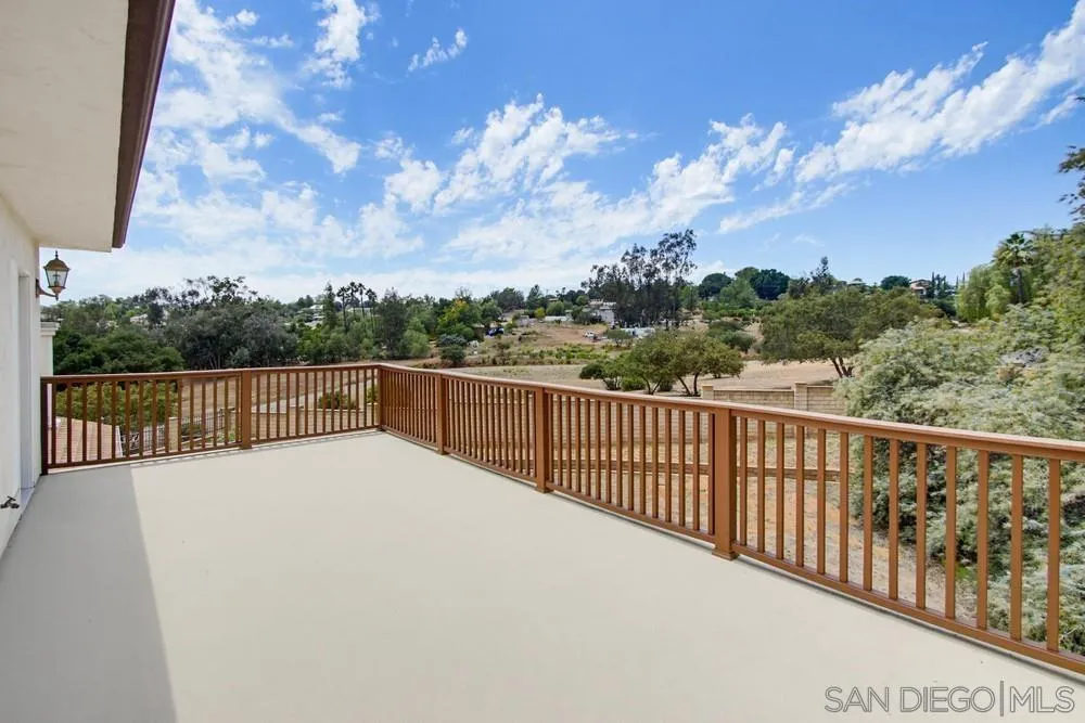 171 Dawn View Way El Cajon, CA 92021 - Photo 39 of 75