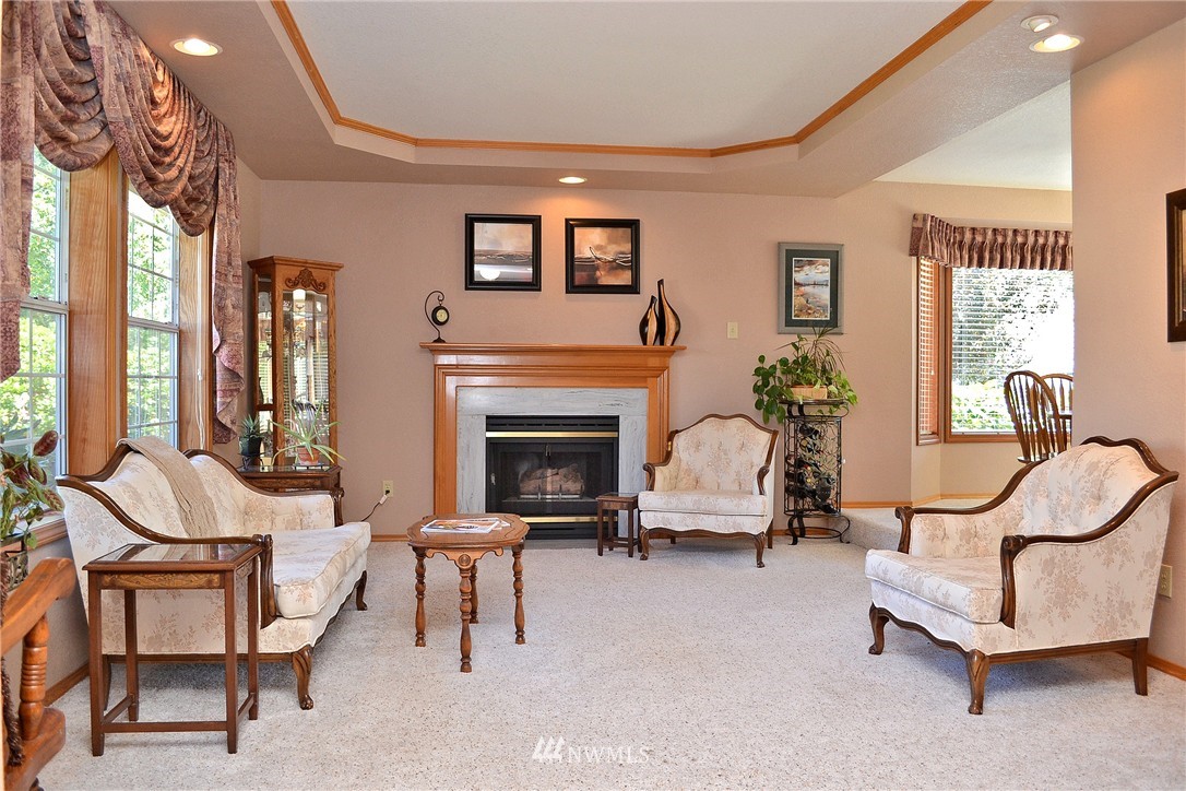 3135 Dellrose Road Southwest Tumwater, WA 98512 - Photo 4 of 25 Gallery Image 4